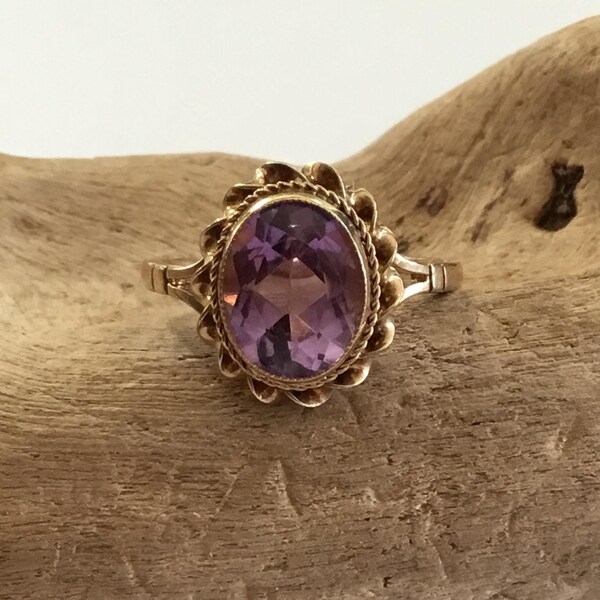 Antique 9 Carat Gold Amethyst Ring