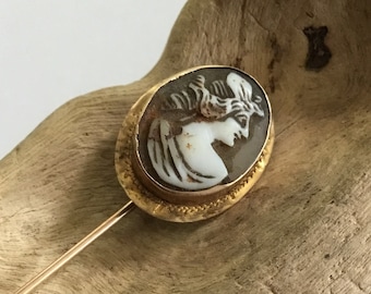 Antike 10 Karat Gold Cameo Stick Pin