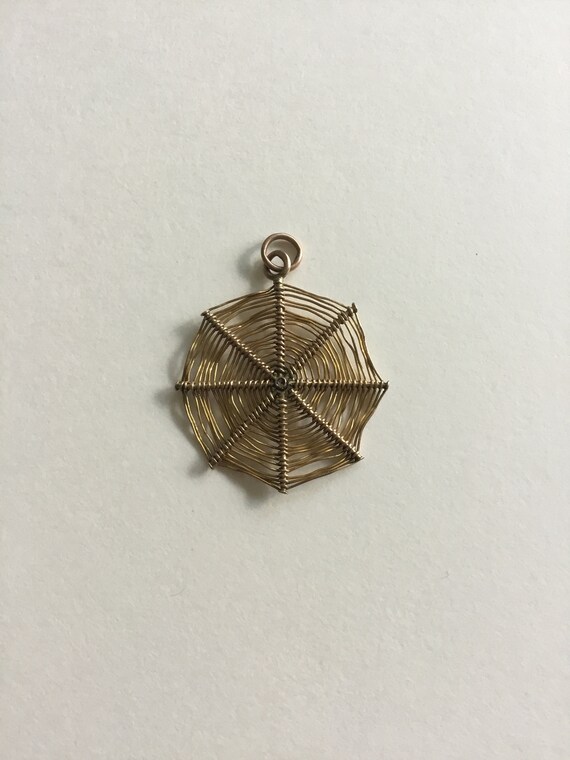 Vintage Gold Spider Web Pendant 9 Carat