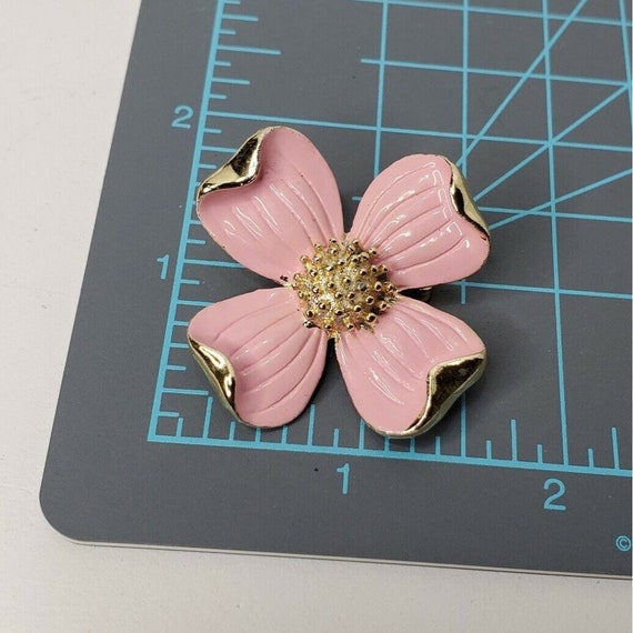 Vintage Dogwood Flower Brooch Pink Enamel Gold To… - image 3