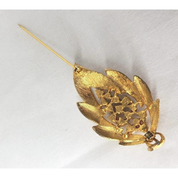 Vintage JJ Leaf Brooch Gold Tone Faux Pearl Figur… - image 7