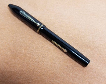 Sheaffer No-Nonsense  Vintage  White CLIPLESS  Ball Pen -new refill 