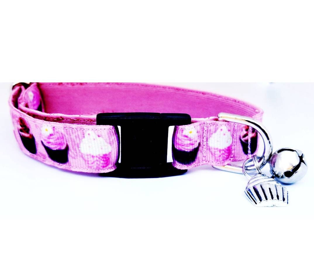 Cupcakes on Purple! Cat Collar