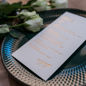 Karty menu weselnego drukowane, Złota folia, Menu weselne, Karta menu na każdą okazję, Możliwość personalizacji, Indywidualnie tłoczone prawdziwymi foliami