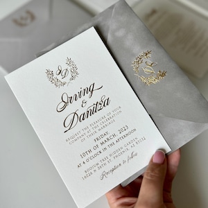 Cartes d'invitation, faire-part de mariage au design minimaliste, faire-part au design unique, feuille d'or rose, typographie, feuille d'or, feuille véritable