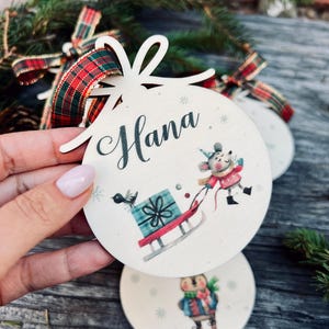 Custom Christmas baubles with name, CHRISTMAS gift tags, Laser cut wood snowflake decoration, christmas decoration