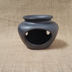 Baraka Handmade Ceramic Aromatherapy Diffuser - Manna Black