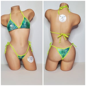 Neon Green & Green Tie-Dye Holo Snake Skin Pattern w/ Neon Green Trim Med Cov Top Scrunch Butt 2 Piece Micro String Bikini Set One Size