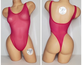 Body de malla color magenta con ribete color magenta ***MUY TRANSPARENTE*** Talla pequeña