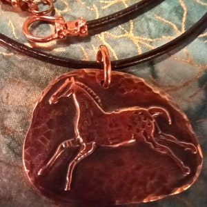 CopperHorse&PearlNecklace w/ Leather, Elegant HorseCopperndmadeJewelry,HandmadeCopperJewelry,UniqueCopper Horse Pendant,Pearl Copper  Horse