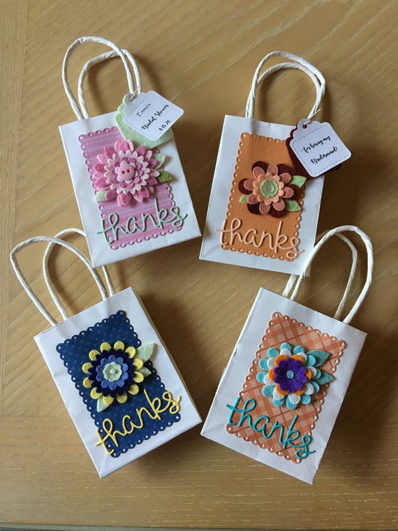 flower favor bags