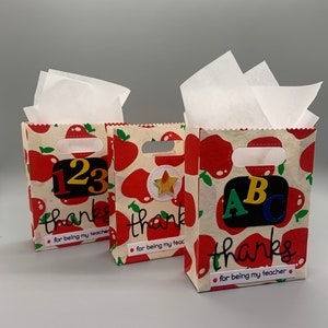 DIY paper bag packaging for Christmas