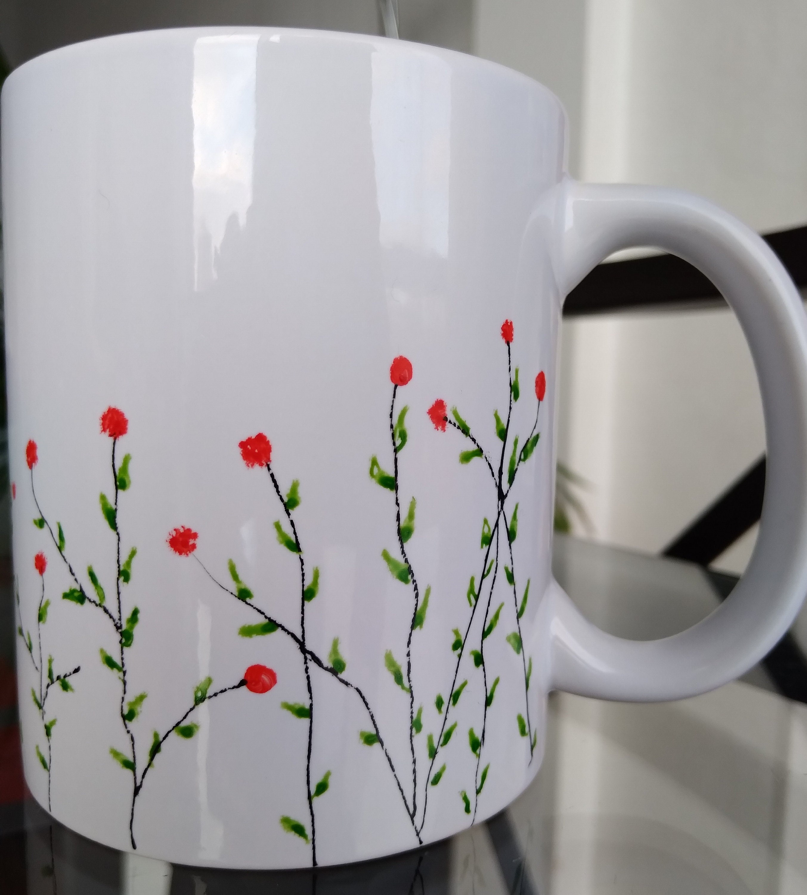 Hand Painted Mug | Une Tasse Peint A La Main