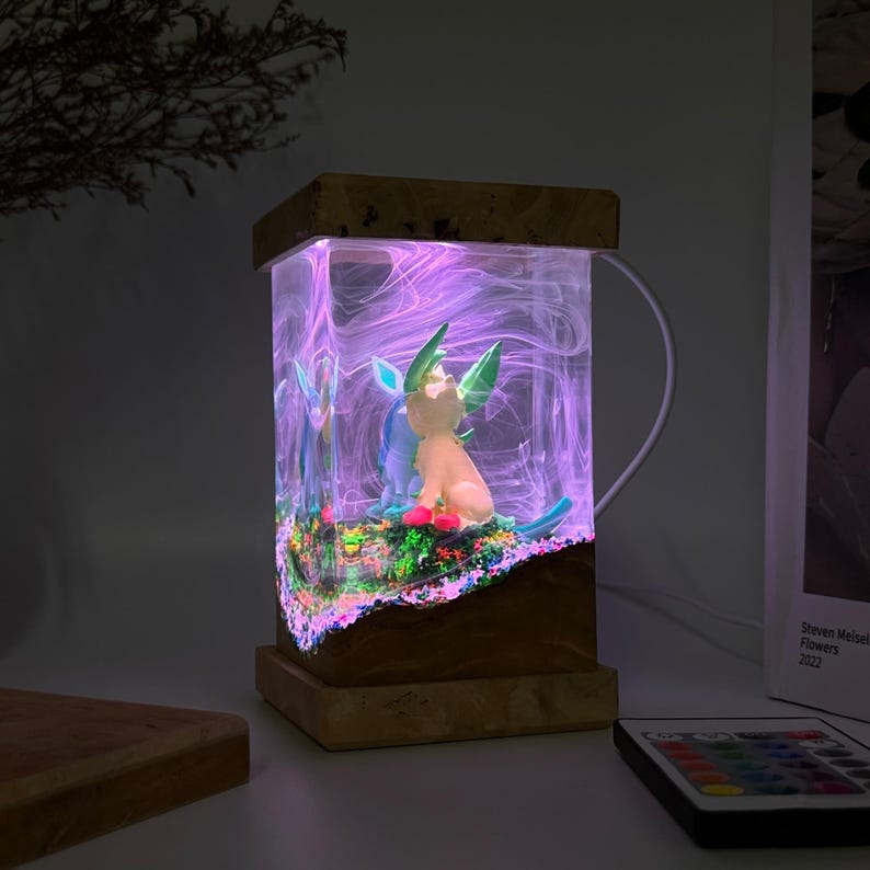 Glaceon leafeon resin lamp, pokemon epoxy lamp, pokemon gift, pokemon birthday, custom resin lamp, epoxy resin lamp image 4