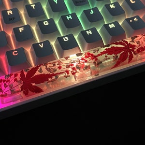 Maple Leaf Resin Spacebar Keycap: Artisan Cherry MX, 6U 7U