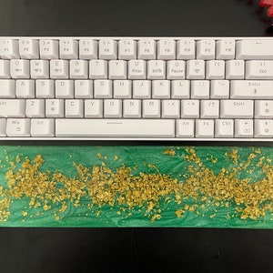Resin wrist rest, keyboard wrist rest, tkl wrist rest, mouse wrist rest, gifts for him, gift for her, christmas gift for Mechanical keyboard