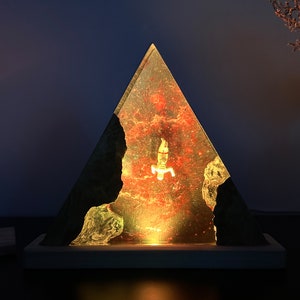 Handmade Astronaut Galaxy Resin Lamp: Interstellar Night Light