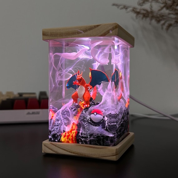 Custom resin lamp, charizard pokemon lamp, resin night light, pokemon gift, epoxy resin lamp,pokemon birthday, decor lamp, custom epoxy lamp