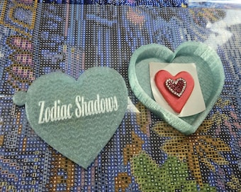 Heart-Shaped Putty Keeper: Portable Storage Loading Station for Diamond Painting Putty