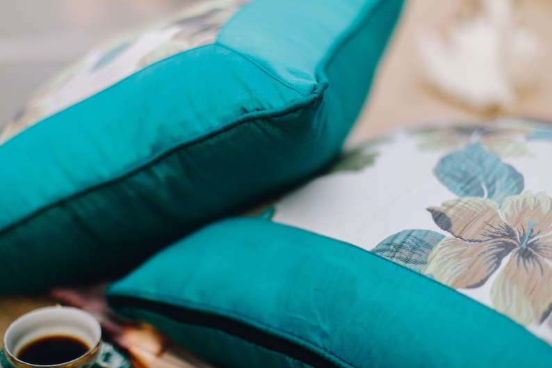 Single Blue Floral Cushion Cover