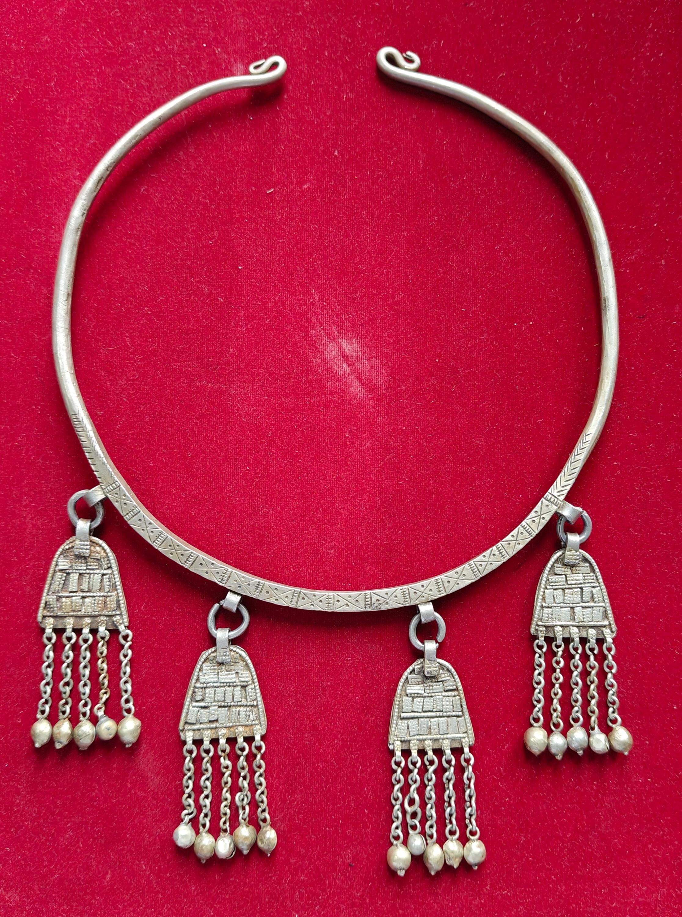 Vintage rare NECKLACE TORQUE BANJARA Kuchi Tribal Gypsy Boho Belly dance 362a Hasli