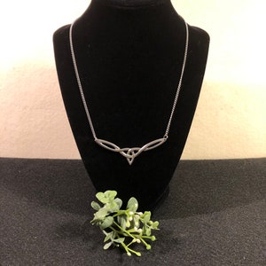 Vintage Jewelry - Pewter Celtic Knot Necklace