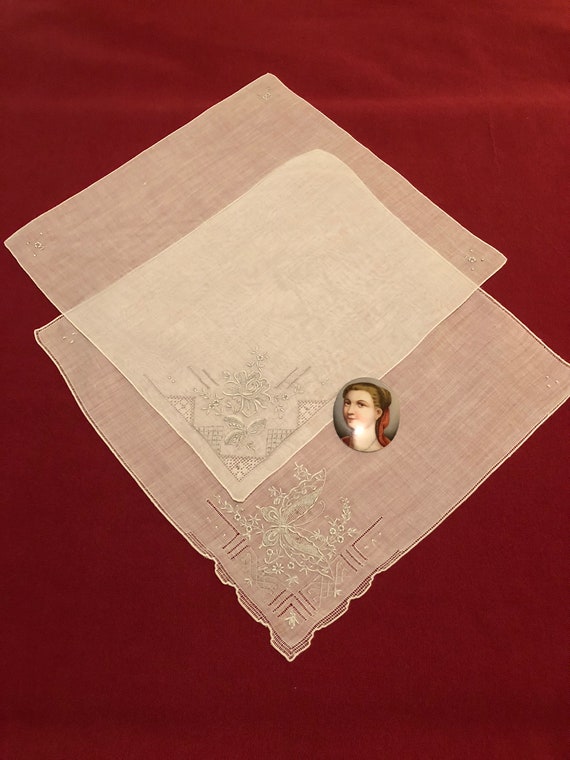 Vintage Hankies Hand Embroidered Linen Hankies Set … Gem