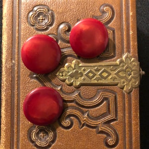 Vintage Buttons - Wine Celluloid Buttons Set of 3