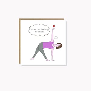 Carte d'anniversaire yoga Carte d'anniversaire vin Maintenant, je me sens équilibré Carte de voeux Carte de yoga pour femme Sa mère Maman soeur Meilleur ami
