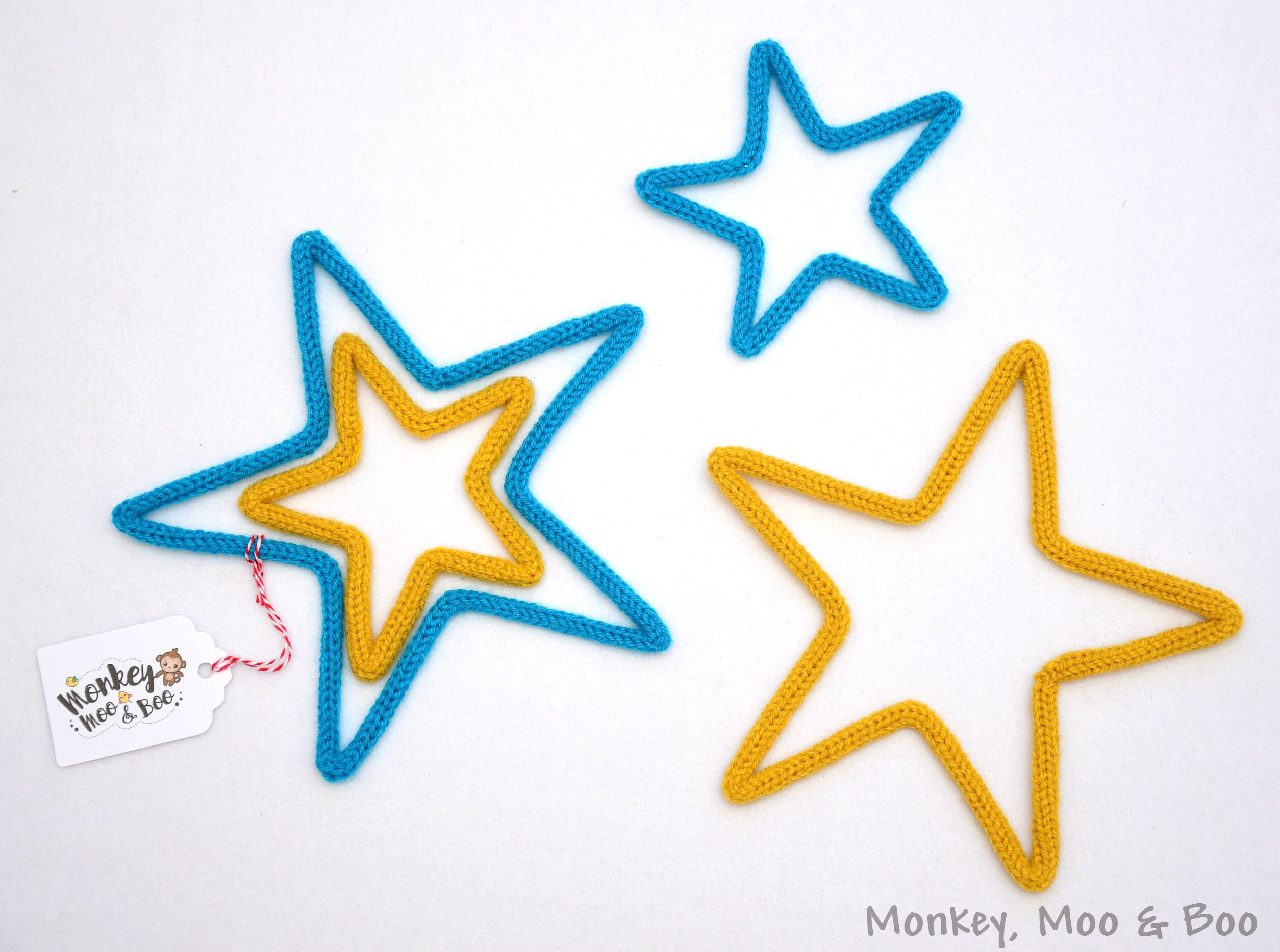 Tricotin, Duo d'étoiles en Laine, Décoration Murale, Knitted Wool Decoration, Chambre d'enfant, Anni