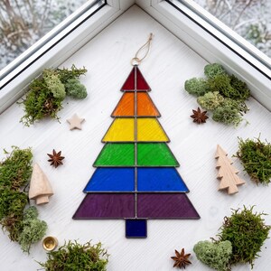 Padrão de árvore de Natal em vitral: Apanhador de sol geométrico (Download digital em PDF e PNG)