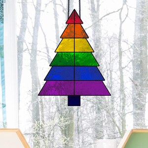 Wzór witrażowej choinki: geometryczny łapacz słońca (pliki PDF i PNG do pobrania w wersji cyfrowej)