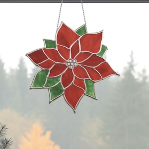 ポインセチアのステンドグラス模様：モダンなフラワーサンキャッチャーデザイン