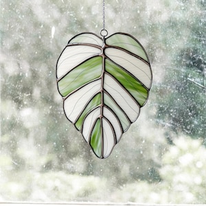 Stained Glass Philodendron Leaf Pattern: Suncatcher Template PDF & PNG Download