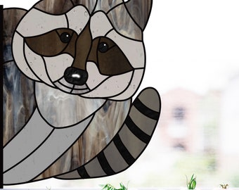 Stained Glass Raccoon Suncatcher Pattern: Peeking Corner Design PDF & PNG