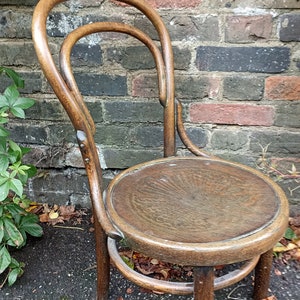 Vintage bentwood thonet child chair