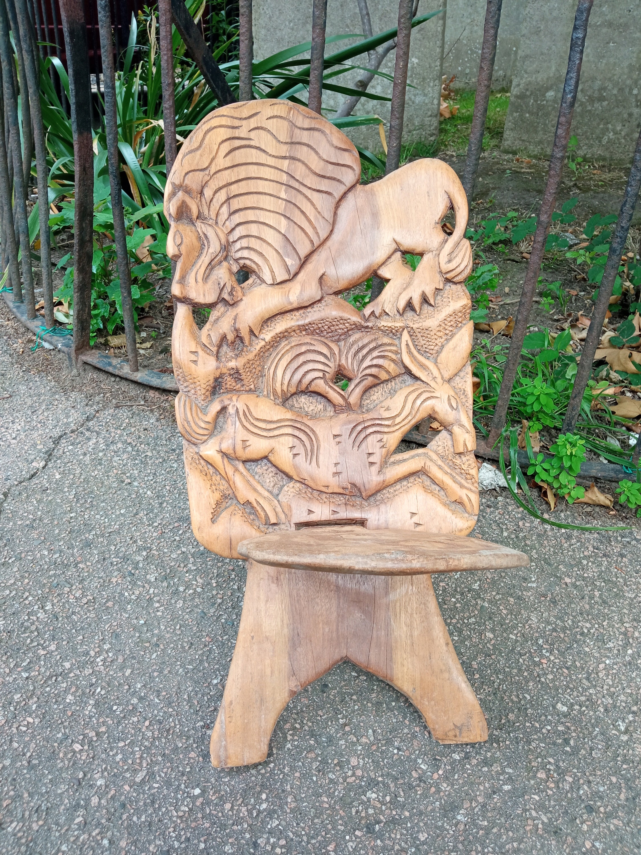 Breanna hand carved chair deals