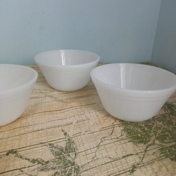 Vintage Federal Milk Glass Small Mixing Bowl White Milk Glass Bowl Baking 7. Set of 3 Etsy Canada