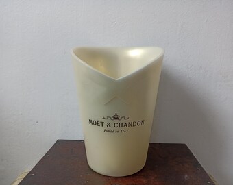 Mort ice bucket
