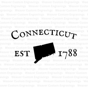 Peut inclure: Silhouette noire et blanche de l'état du Connecticut avec le texte "CONNECTICUT EST 1788" dans une police de caractères vintage.