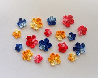 18 small hand crochet flowers, 3 sizes, 3 blended colors small flowers embellishments, Simple flower applique, scrapbooking, home decoration