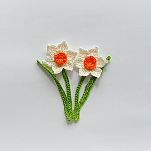 Hand Crochet Mini Daffodil Flowers, Scrapbooking Applique (2, 2.7"/7 cm)