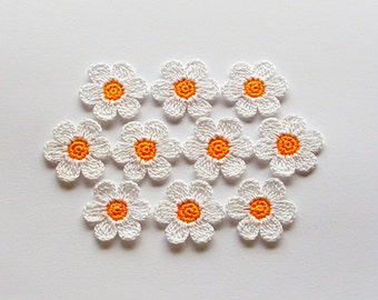 A set of 10 hand crochet daisy flowers appliques, White flower embellishment, Party decoration, scrapbooking, home decor, 1.3 inch /3.5 cm