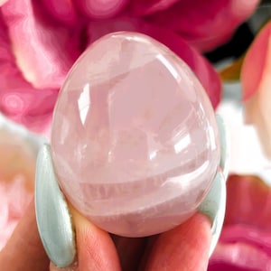 Rose Quartz Crystal Egg (3)