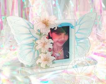 Sweet Lily Flower with Butterfly Wings Acrylic Photoholder Cardholder Photo Display Stand Picture Frame For Kpop Photocard Photo Card