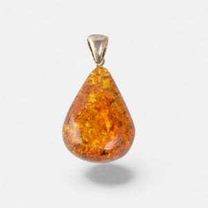 Amber pendant, Baltic amber pendant, Gemstone amber pendant, Sterling silver pendant, Amber jewelry, Amber gemstone pendant