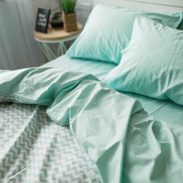 Cotton Sheets Set of 4 Pieces in Mint. Top sheet, Fitted sheet, 2 Pillowcases. Twin Full Queen Custom Bed Linen