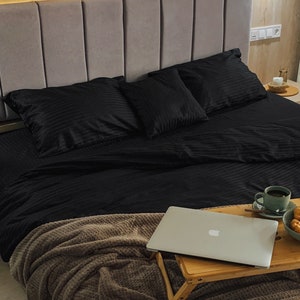 Cotton Sateen Stripe Bedding Set of 5 Pieces in Black. Flat Sheet, Fitted Sheet, Duvet Cover, 2 Pillowcases. Twin Full Queen AU EU