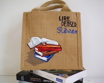 Mini shopping bag in juta con libri dipinti a mano