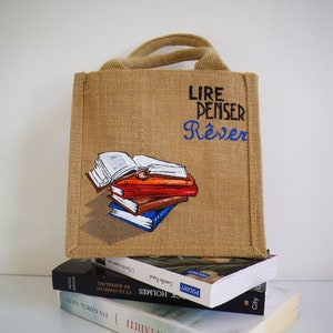 Mini cabas en jute avec livres peints main image 1